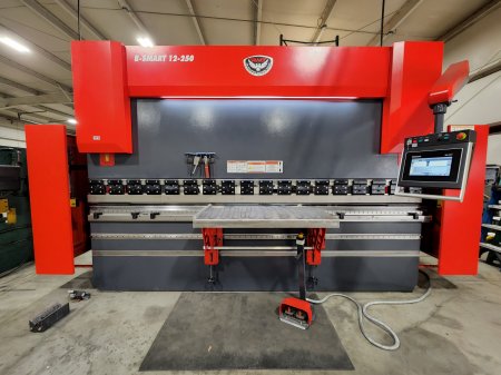 12 ft 250 ton CNC press brake 28 gauge to 1 inch folded metal